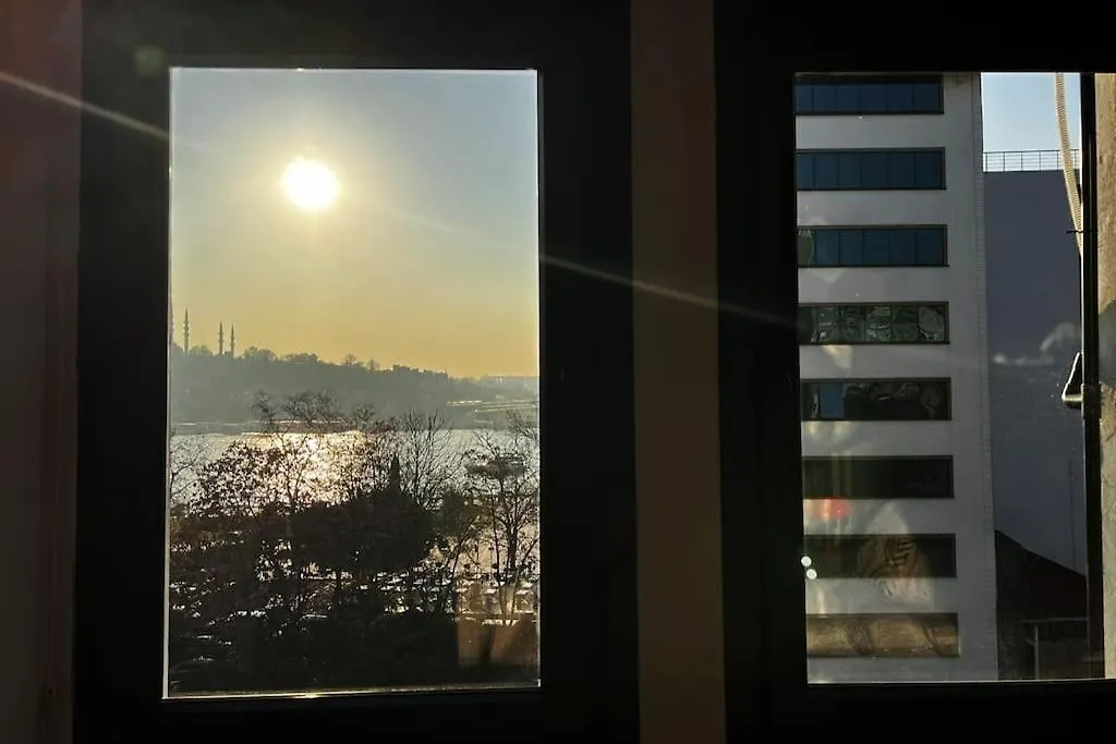 Wonder Homes 5- Ultra Luxury, 4Br, 2Ba, Ac, Sea View Karakoey Istanbul 0*,  Turkey